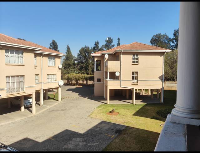 2 BEDROOM APARTMENT BLOCK TO LET IN THREE RIVERS PROPER